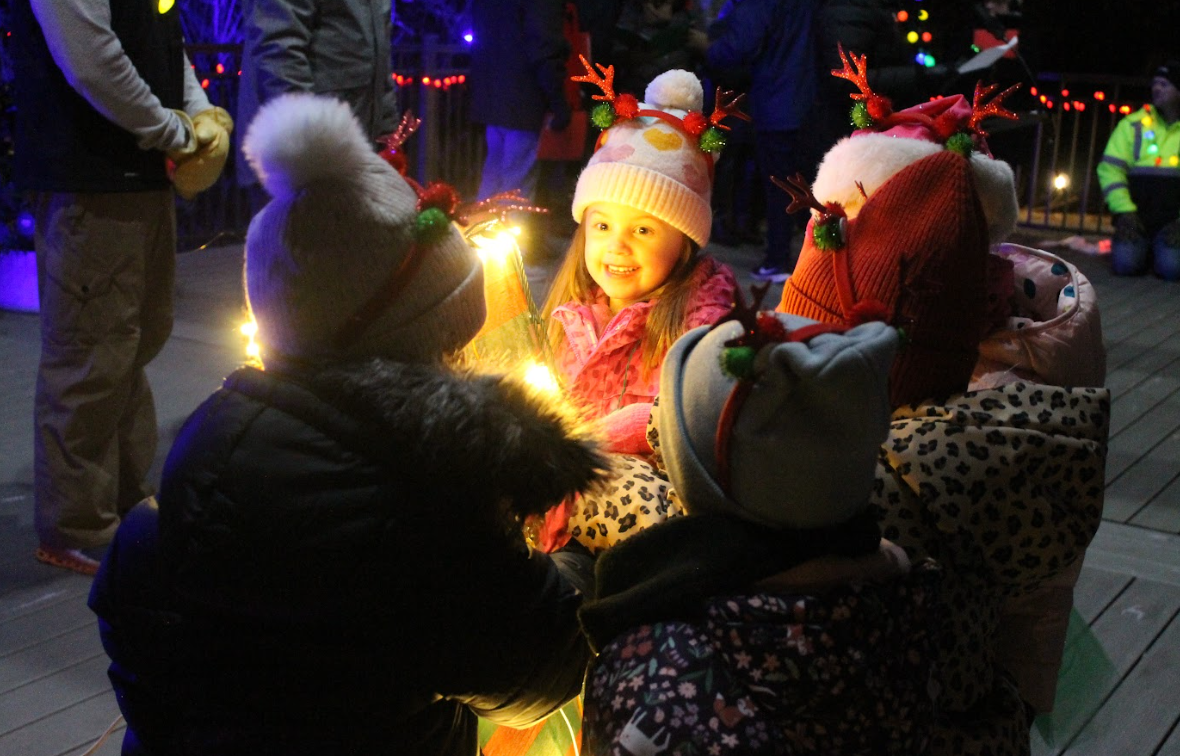 Area Residents Gather for Holiday Kickoff