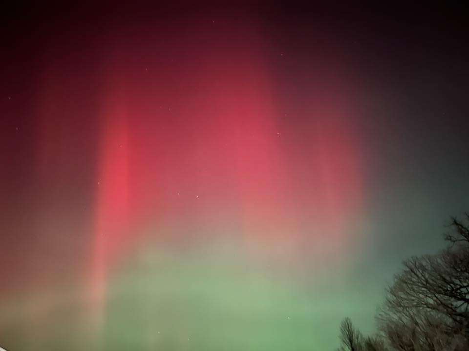 Stunning Aurora Borealis: Community Photos of the Night Sky