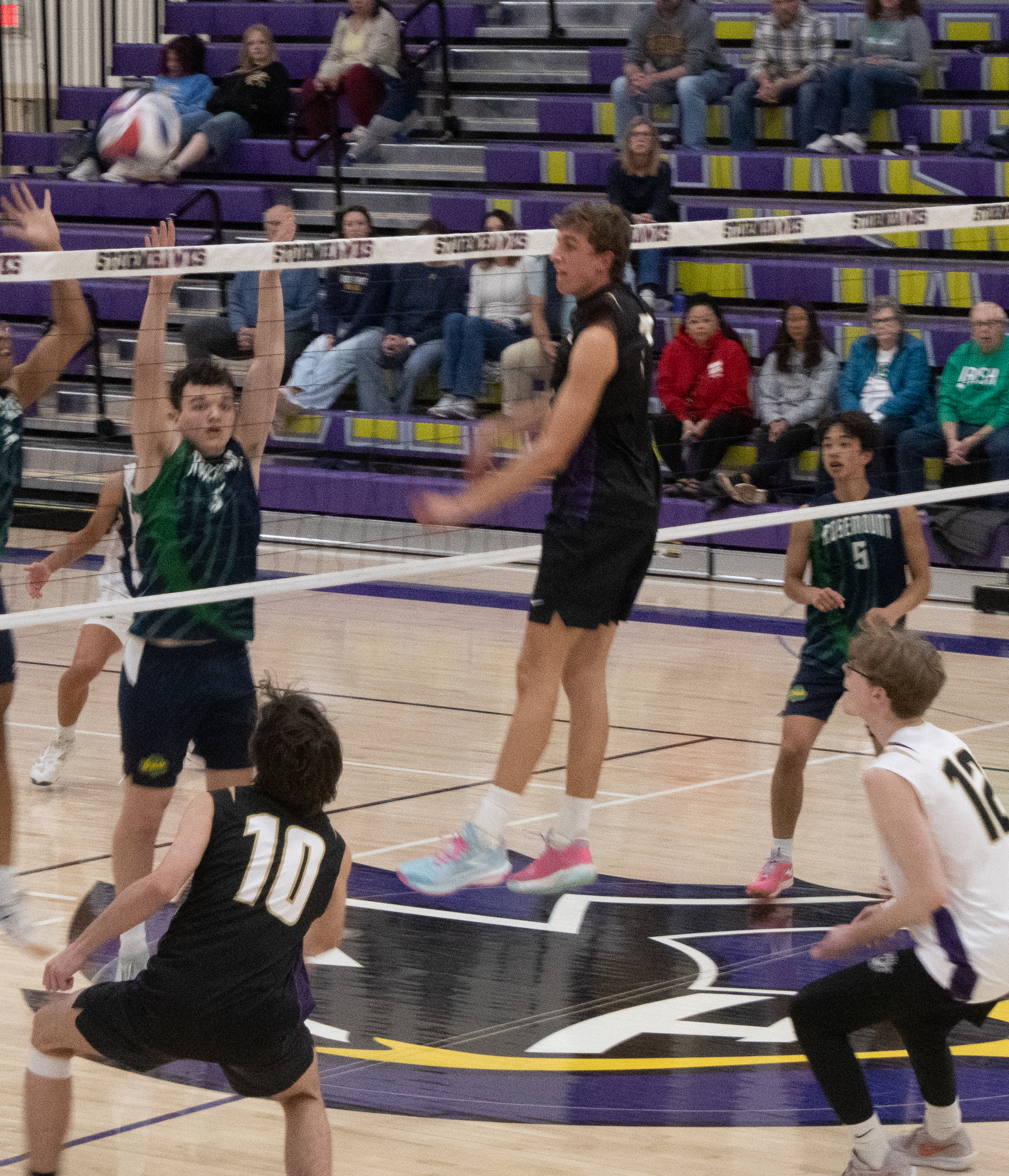 StormHawks Boys Volleyball Starts Season