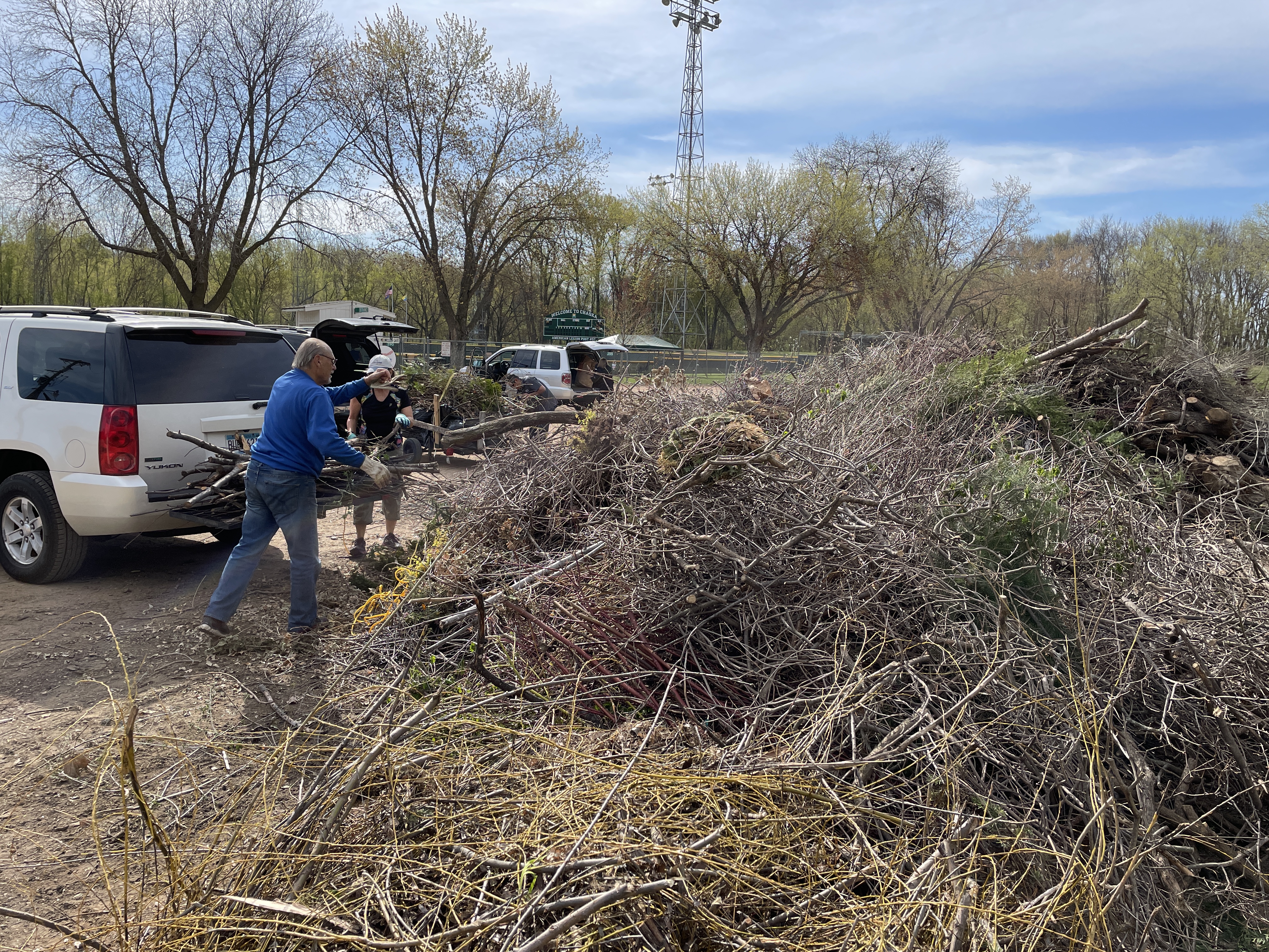 Chaska’s Yard Waste Disposal Program Extended to Entire Month of May